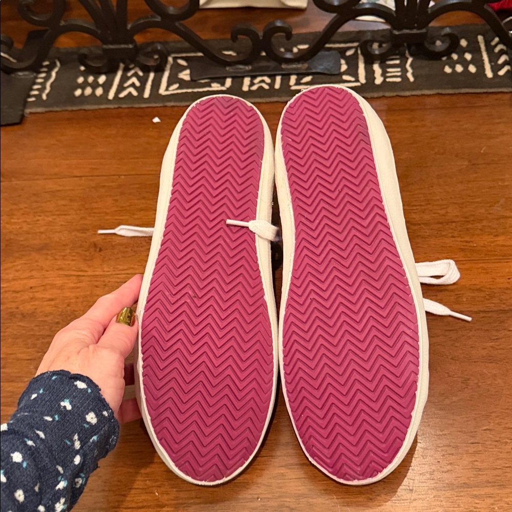 🌟🌟HOST PICK🌟🌟NWOT Gorgeous “Kate Spade sparkling Tennis Shoes - Picture 7 of 12